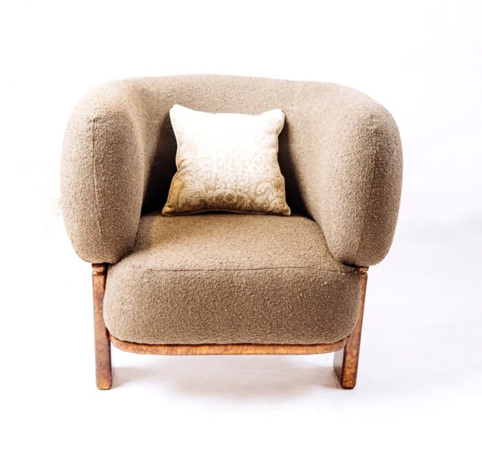 ELEPHENT-ARMCHAIR